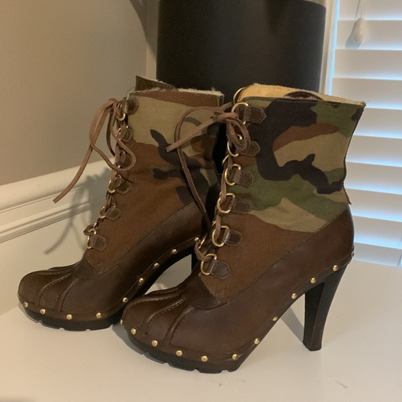 Michael Kors Studded Camouflage Leather Boot Size 6.5 - Picture 9 of 11